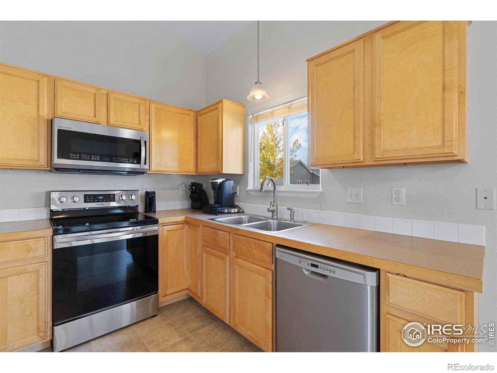 MLS Image #9 for 9073  flaming arrow avenue,wellington, Colorado