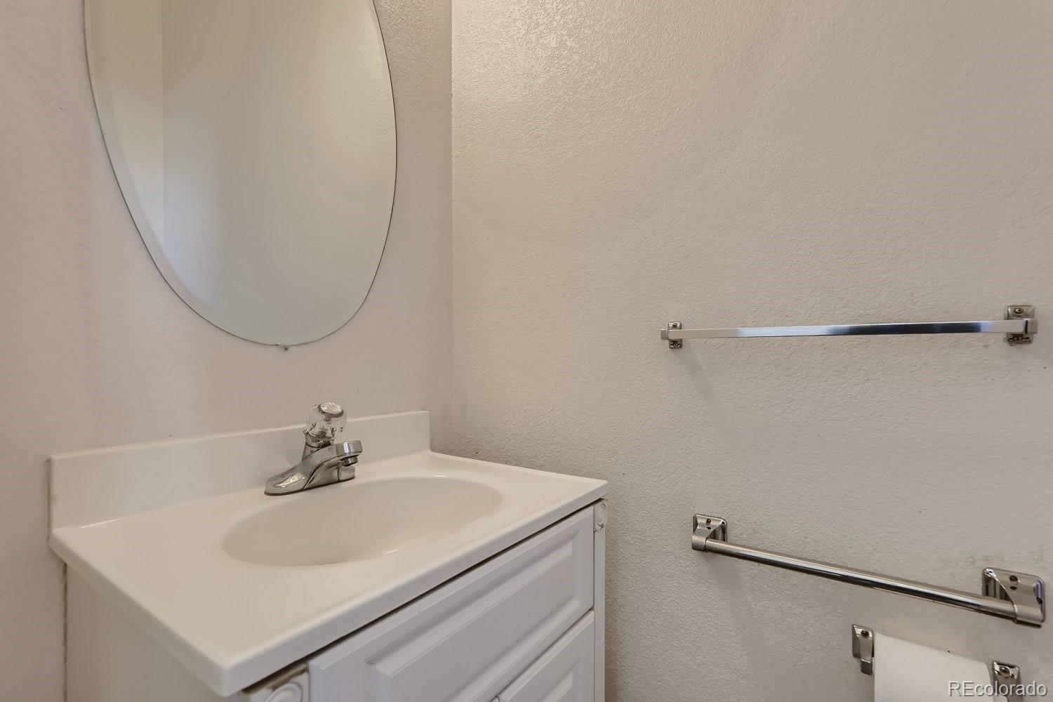 MLS Image #16 for 57397 e 42nd court,strasburg, Colorado