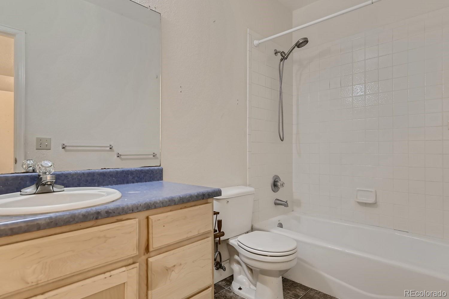 MLS Image #21 for 57397 e 42nd court,strasburg, Colorado