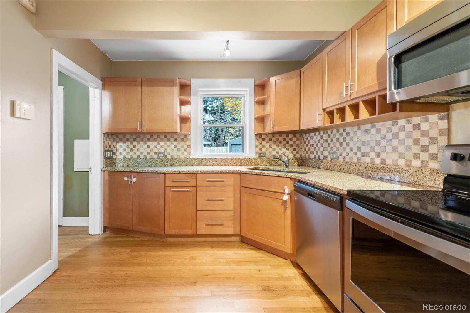 MLS Image #11 for 3048 s cherokee street,englewood, Colorado