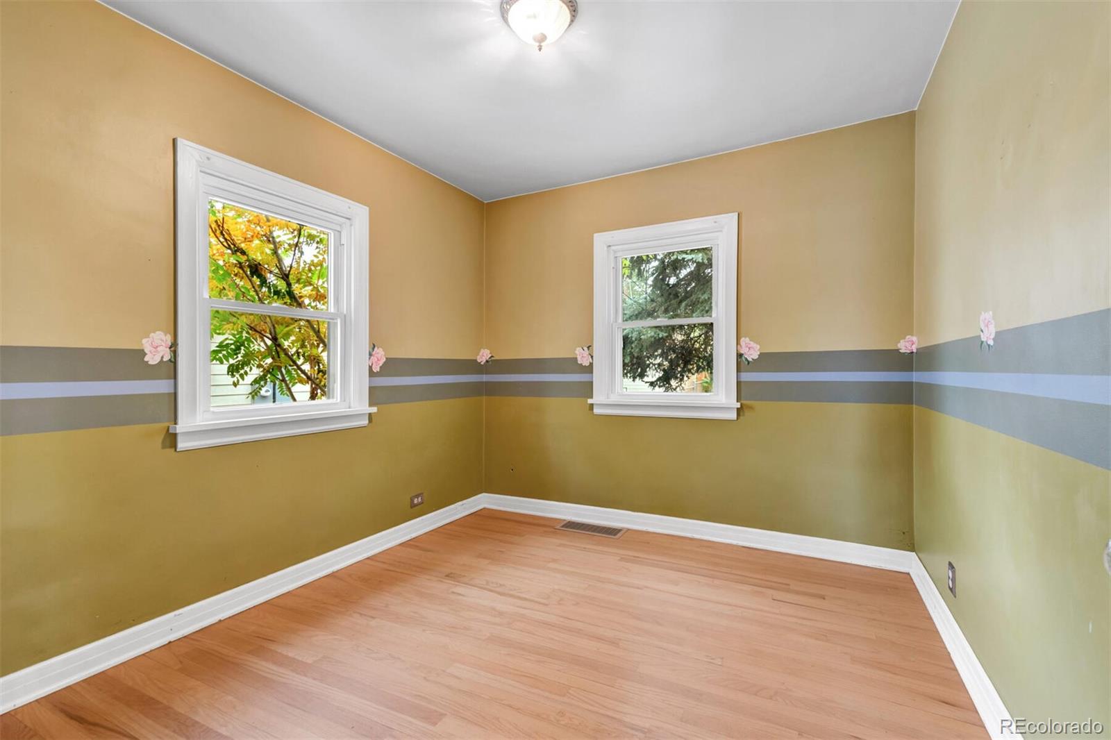 MLS Image #16 for 3048 s cherokee street,englewood, Colorado