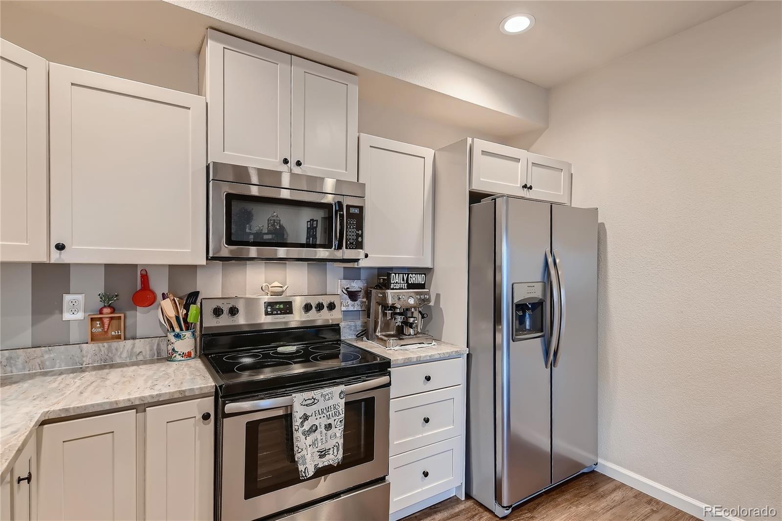 MLS Image #11 for 875 e 78th avenue,denver, Colorado