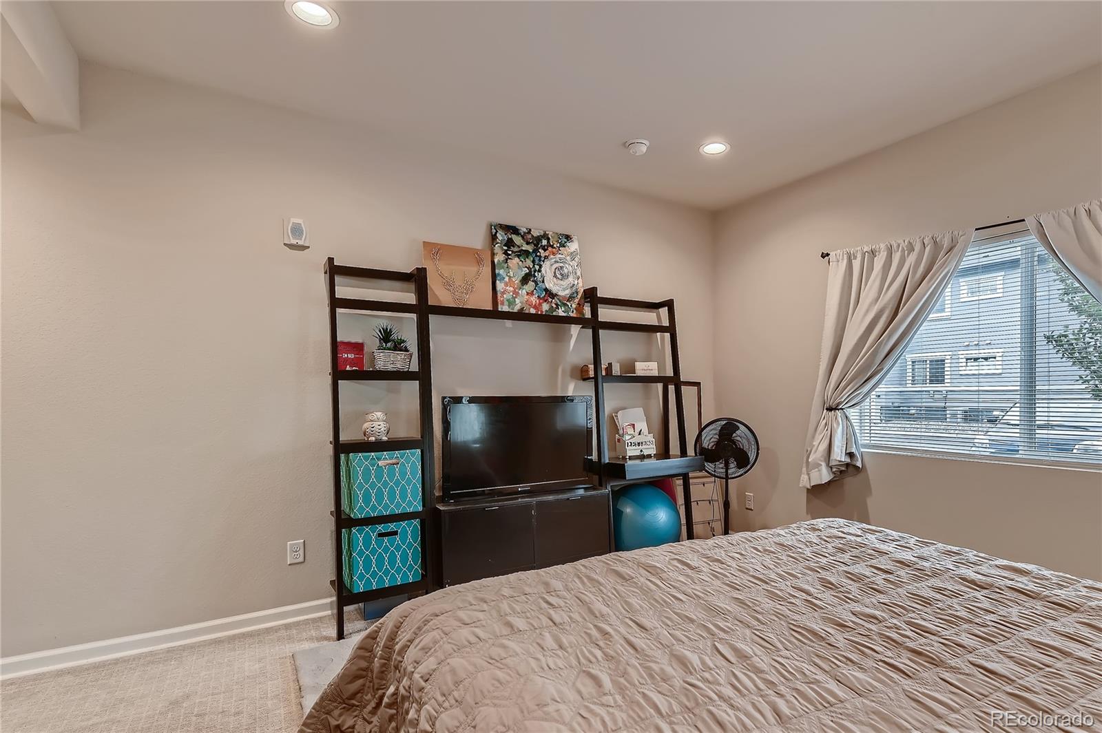 MLS Image #14 for 875 e 78th avenue,denver, Colorado