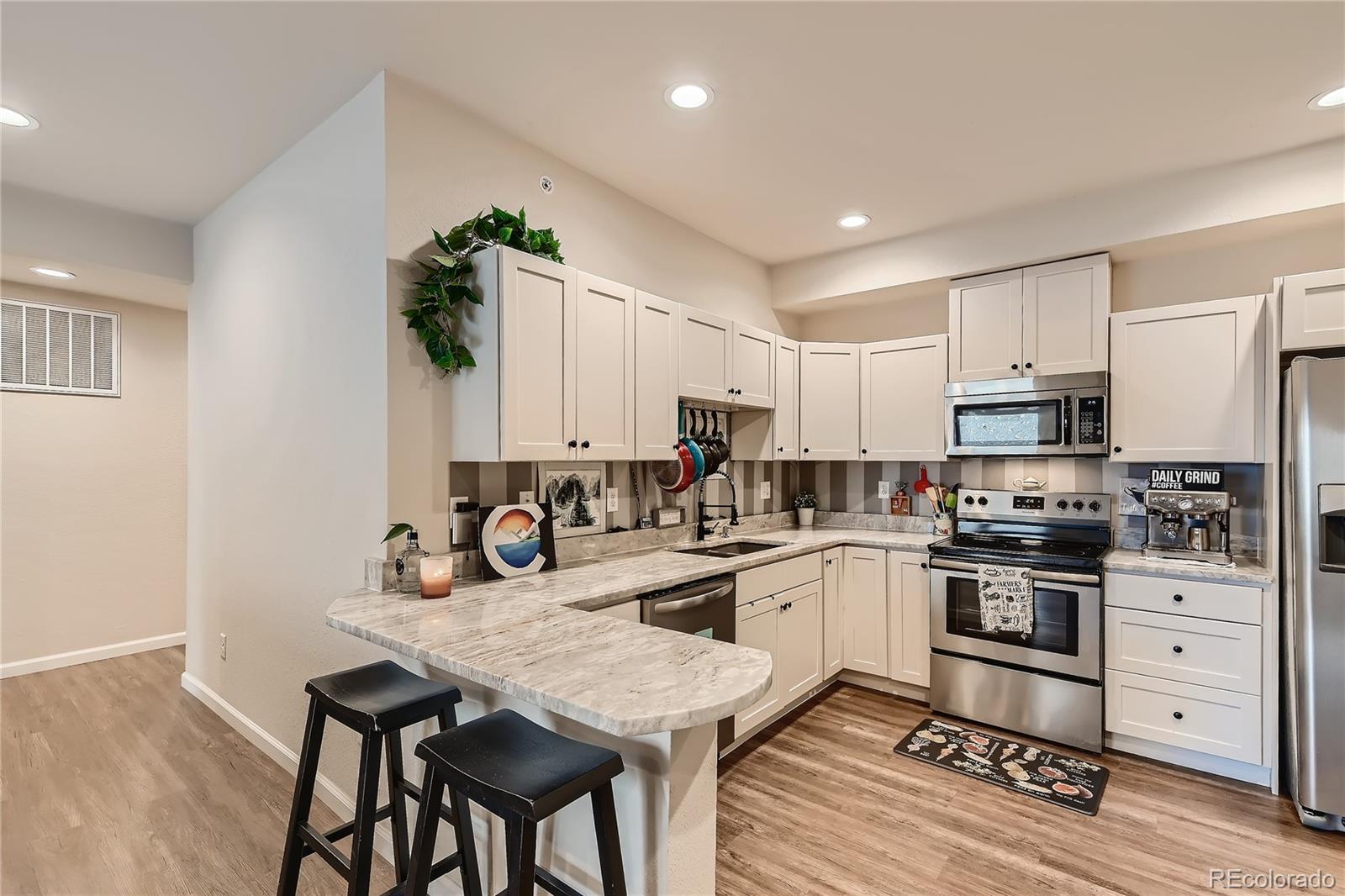 MLS Image #9 for 875 e 78th avenue,denver, Colorado