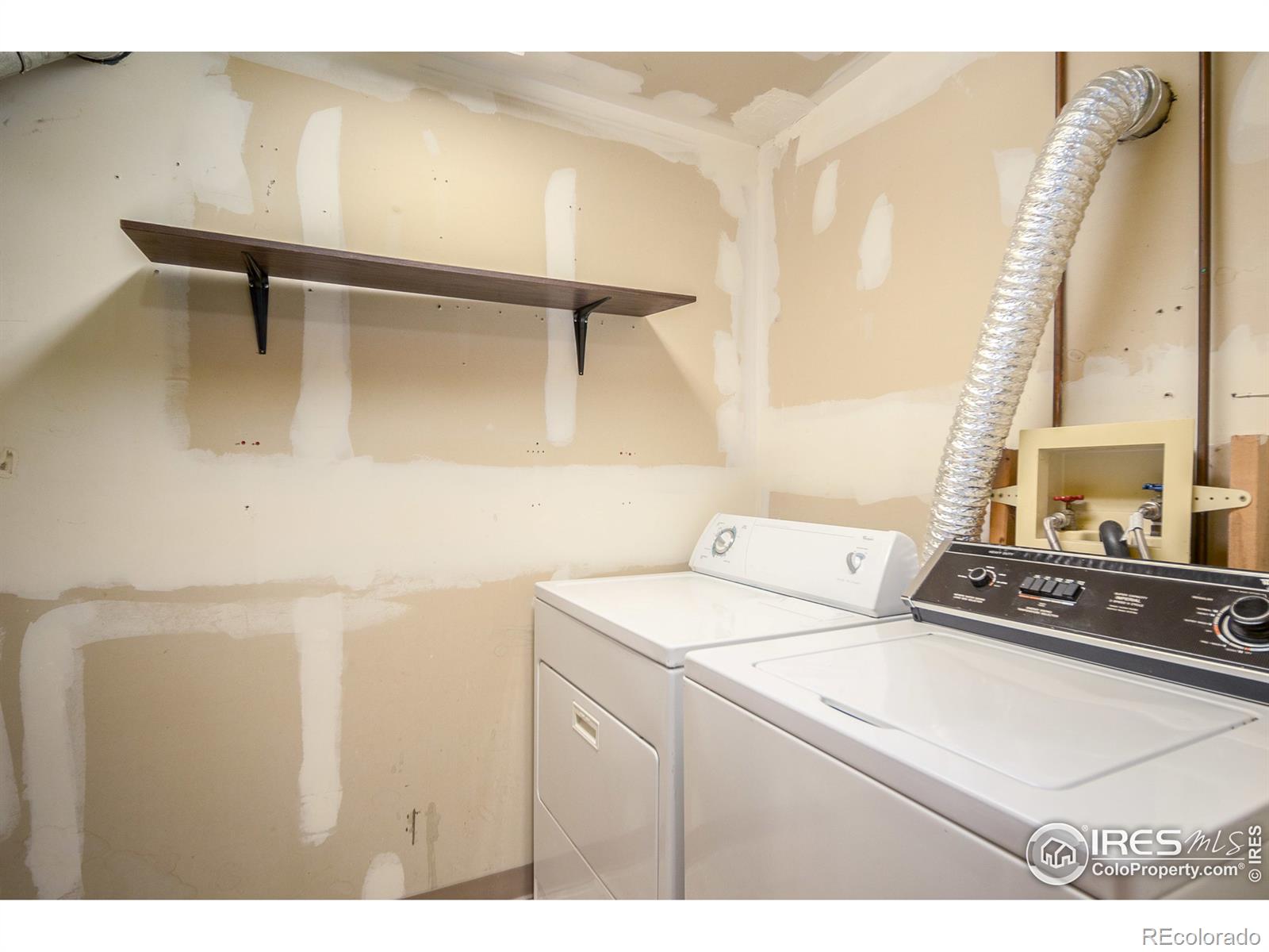 MLS Image #20 for 4259  peach tree court,loveland, Colorado