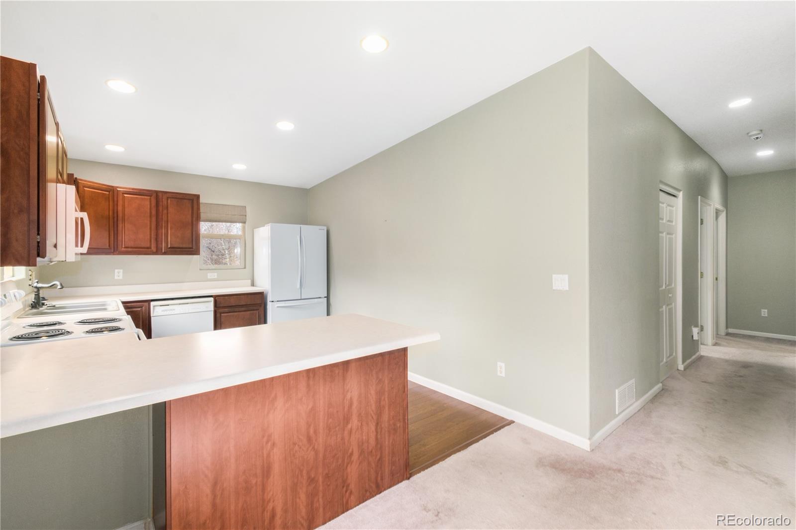 MLS Image #4 for 769  kittredge street,aurora, Colorado