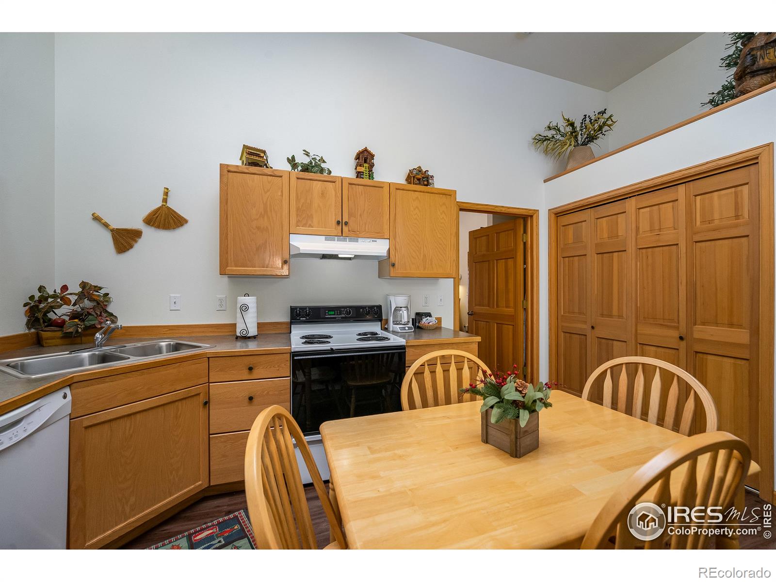 MLS Image #10 for 2120  fall river road,estes park, Colorado