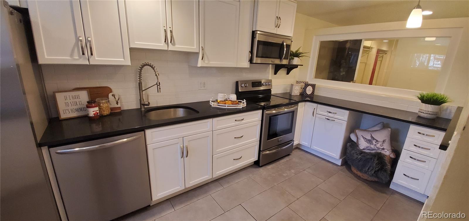 MLS Image #2 for 1149  columbine street,denver, Colorado