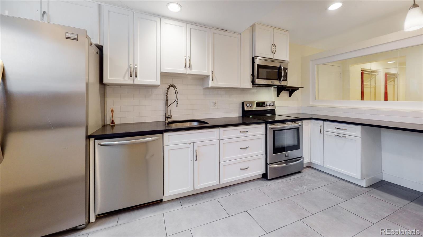 MLS Image #8 for 1149  columbine street,denver, Colorado
