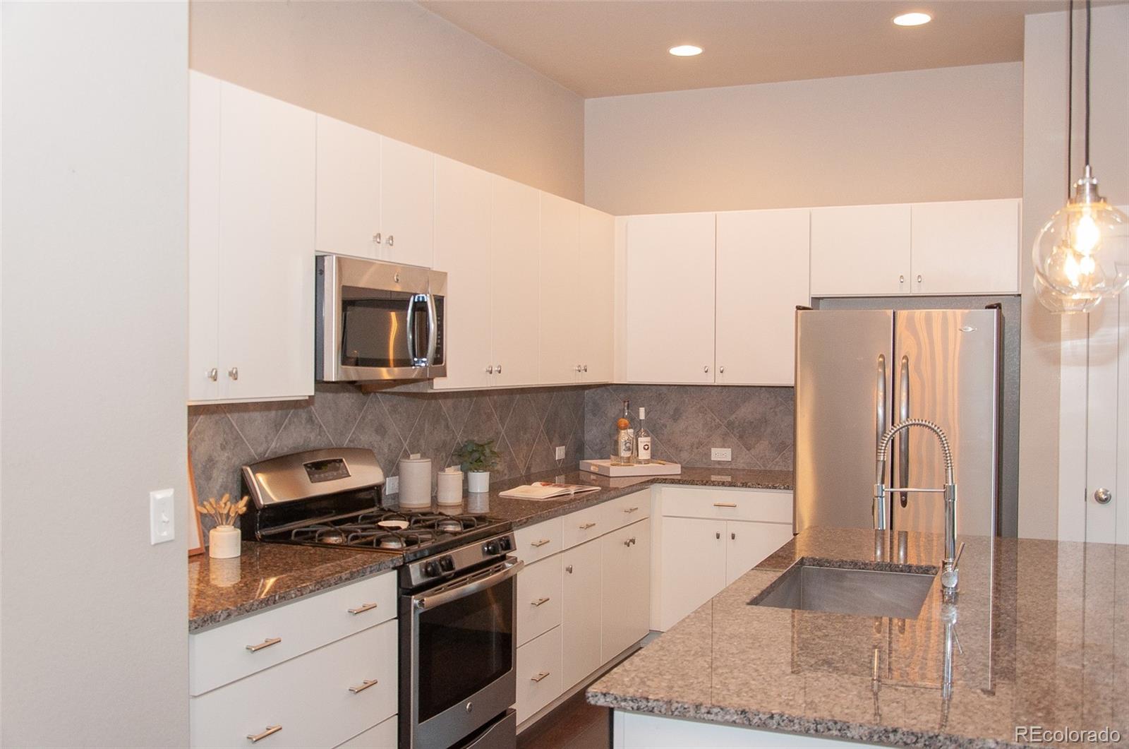 MLS Image #14 for 1425 w 66th place,denver, Colorado