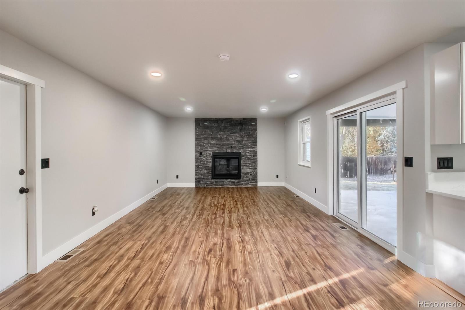 MLS Image #13 for 10051 e walsh place,denver, Colorado