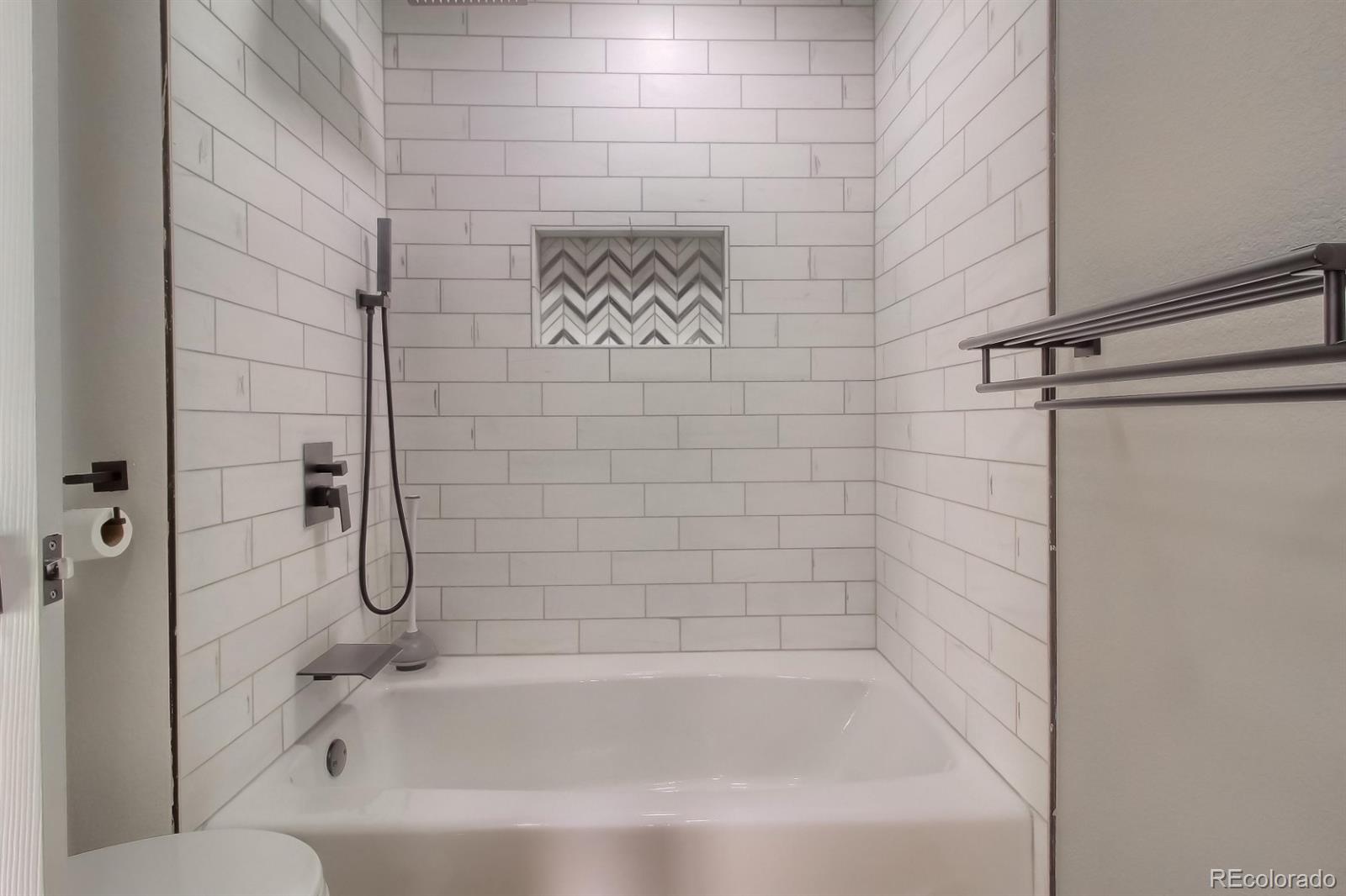 MLS Image #21 for 10051 e walsh place,denver, Colorado