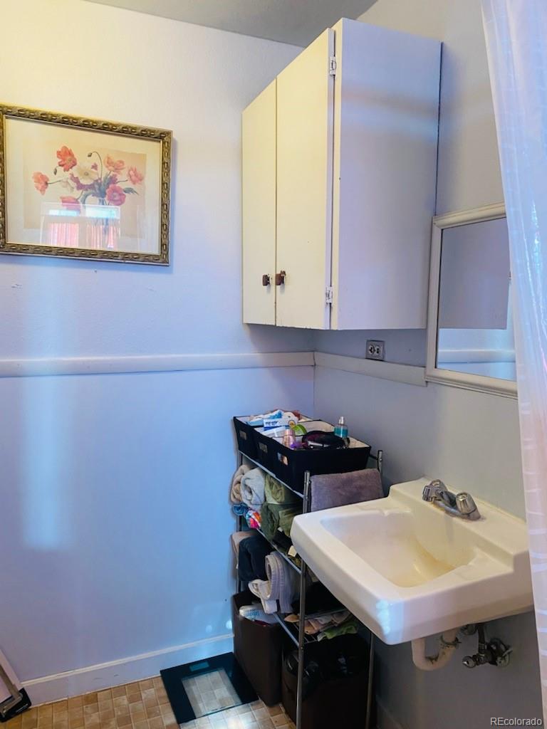 MLS Image #7 for 1024  2nd street,alamosa, Colorado