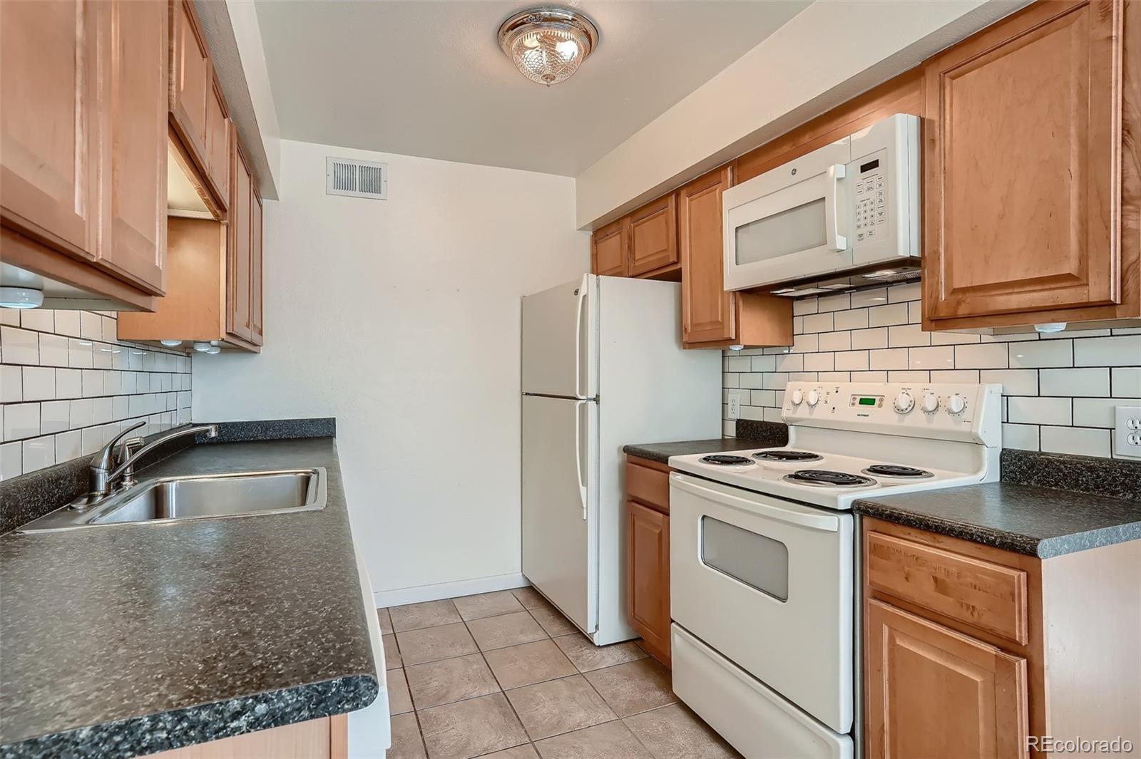 MLS Image #10 for 7665 e eastman avenue,denver, Colorado