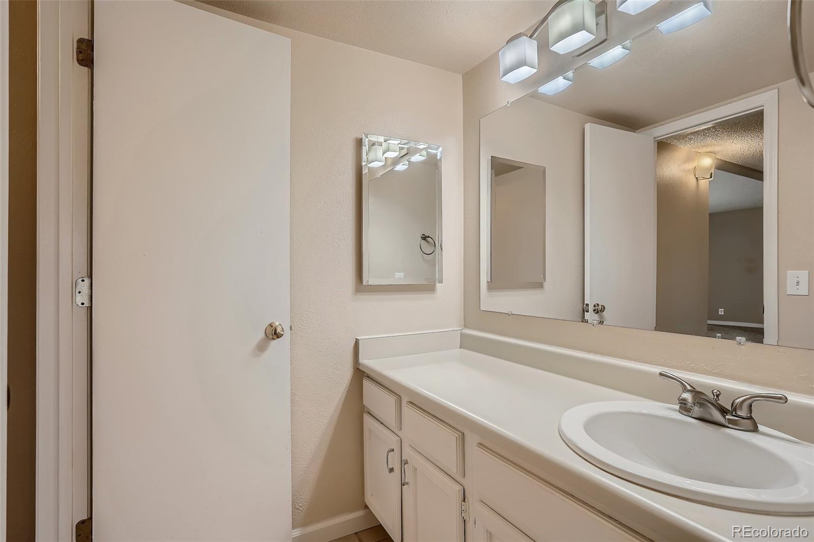 MLS Image #27 for 7665 e eastman avenue,denver, Colorado