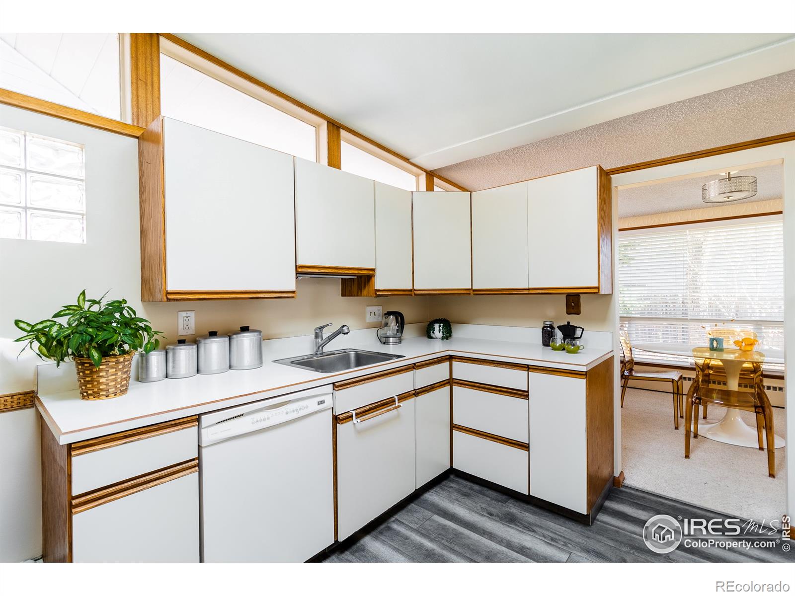 MLS Image #10 for 13232 e 13th place,aurora, Colorado