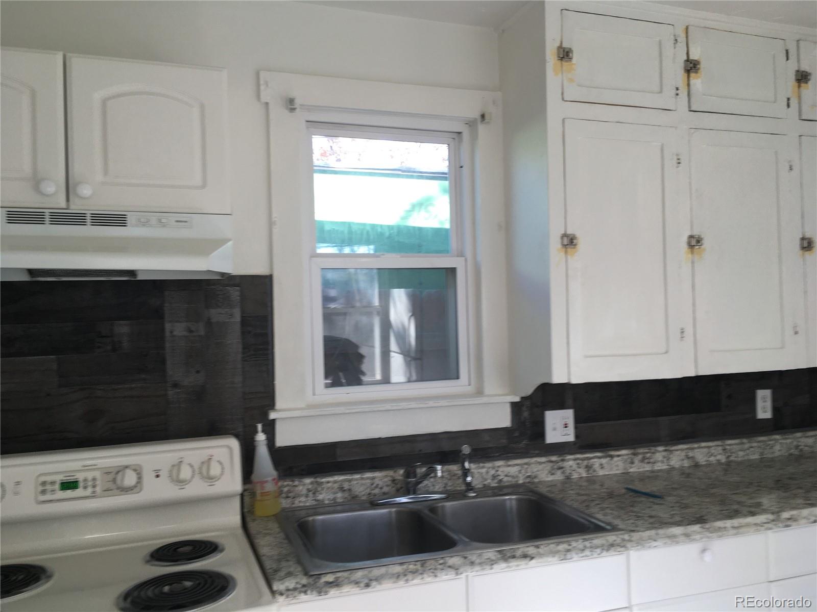 MLS Image #13 for 4626 n logan street,denver, Colorado