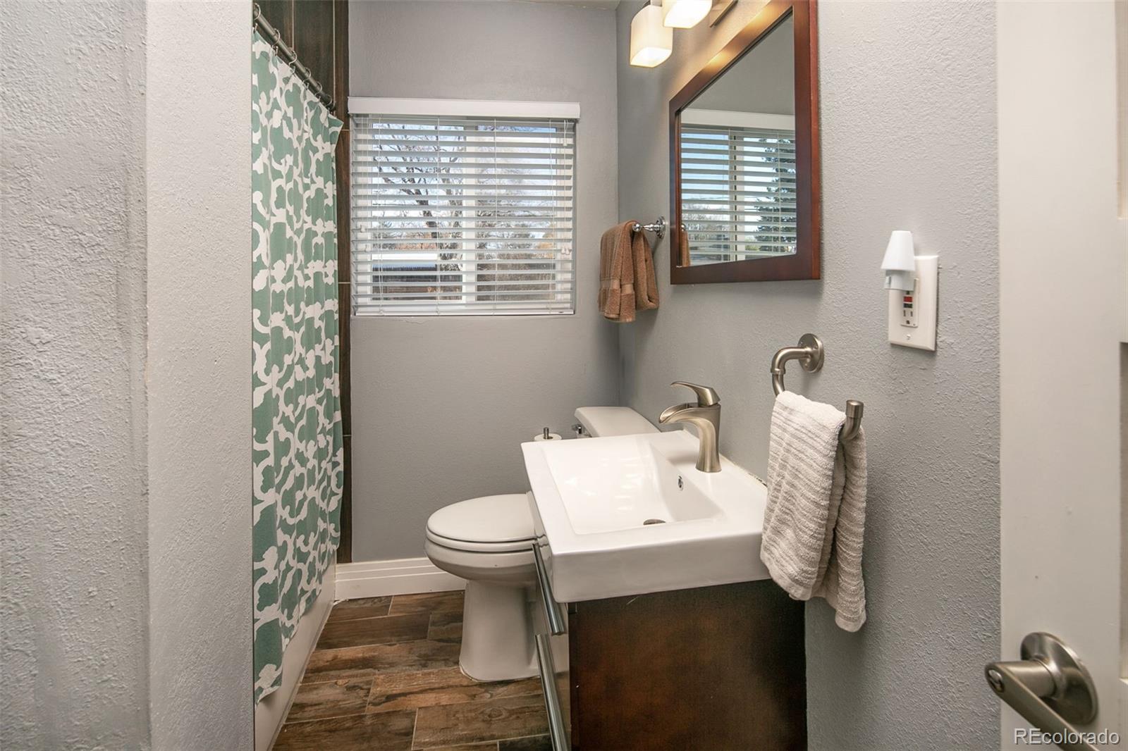 MLS Image #19 for 1451 s glencoe street,denver, Colorado