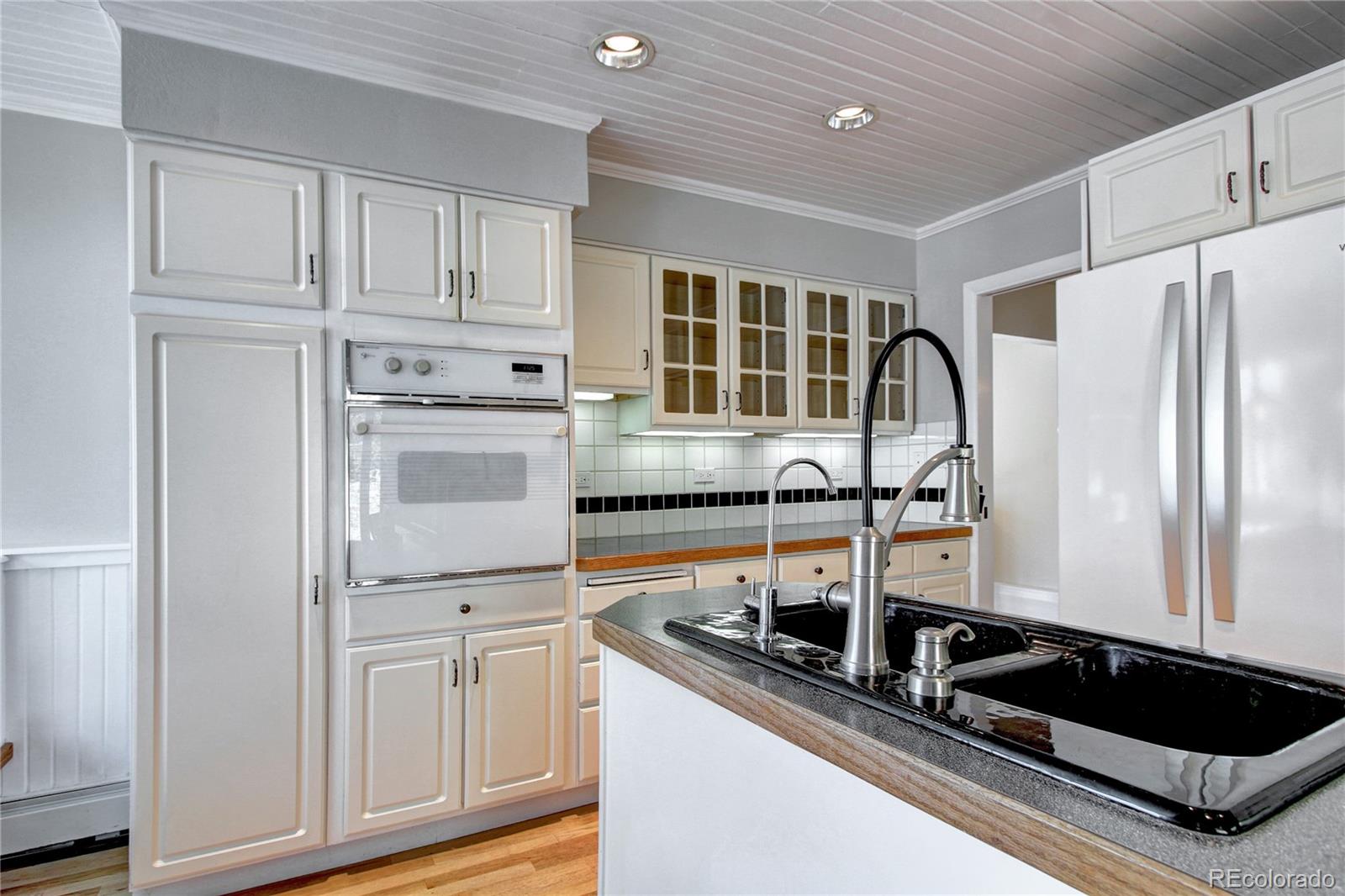 MLS Image #11 for 5701 e floyd avenue,denver, Colorado