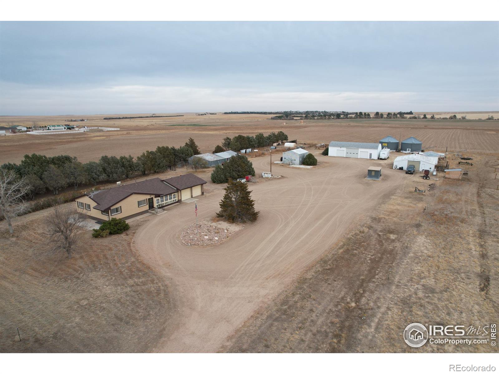 MLS Image #36 for 7224  county road 77 ,roggen, Colorado