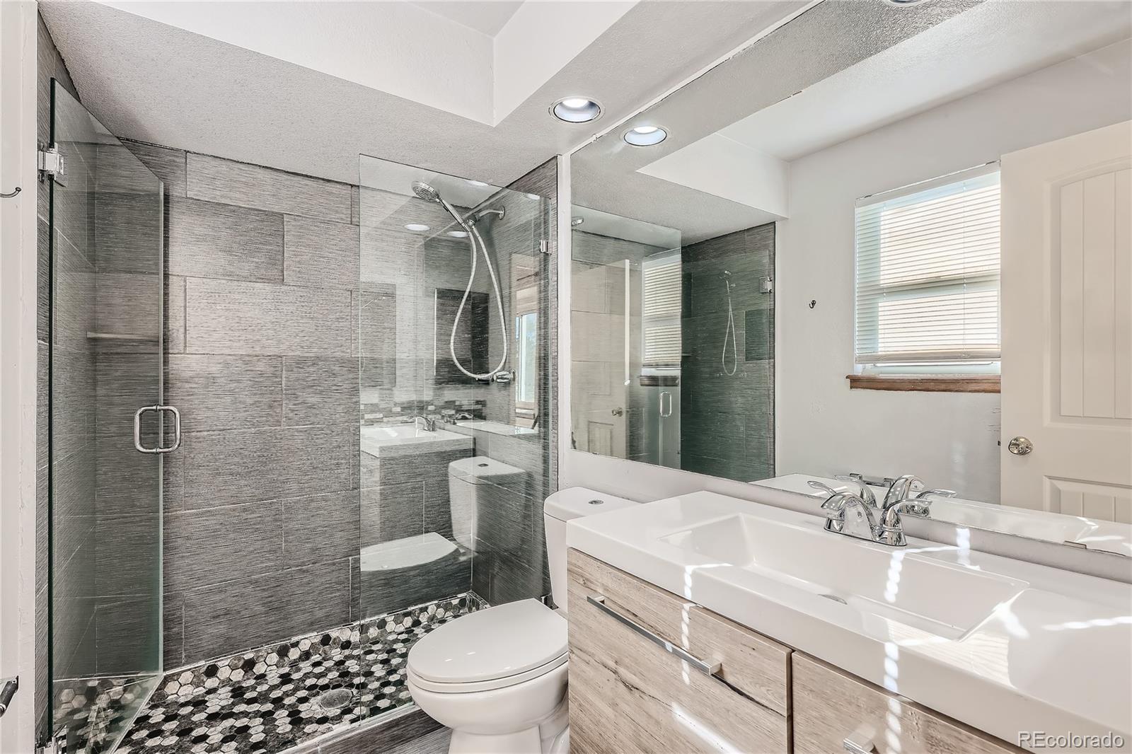 MLS Image #15 for 12525 e tennessee circle,aurora, Colorado