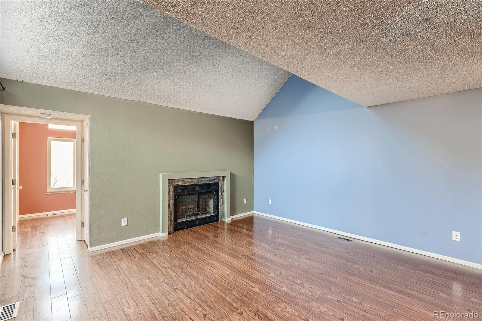 MLS Image #8 for 12525 e tennessee circle,aurora, Colorado