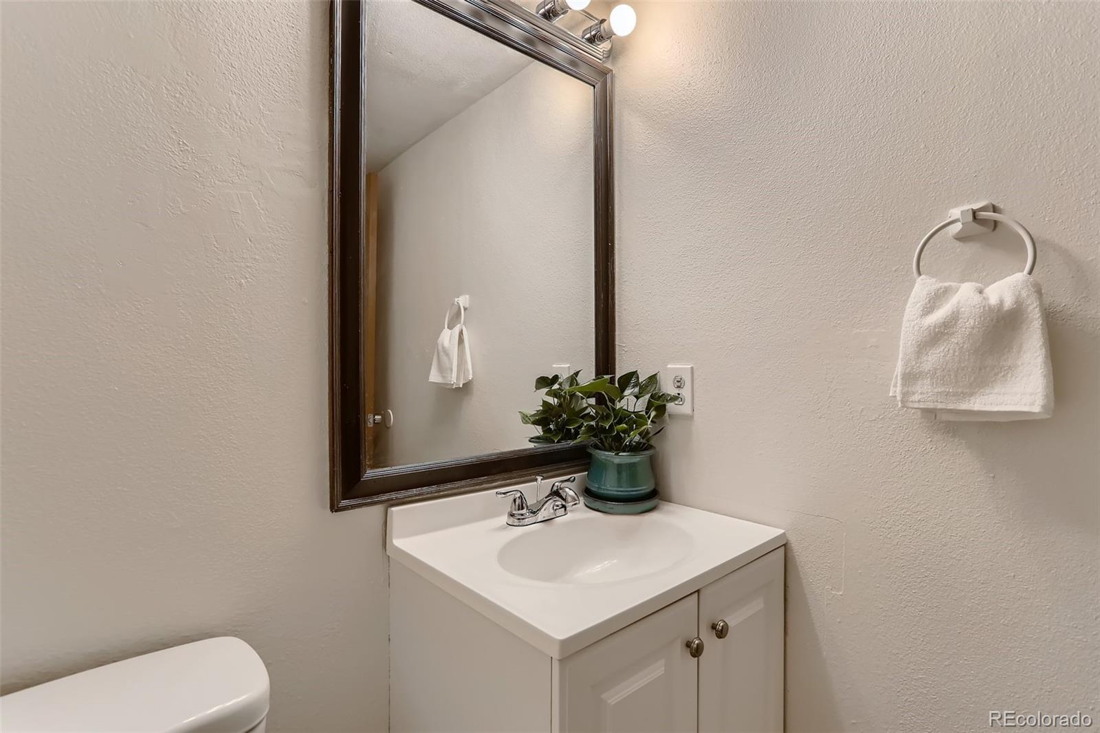 MLS Image #9 for 17673 e loyola drive,aurora, Colorado