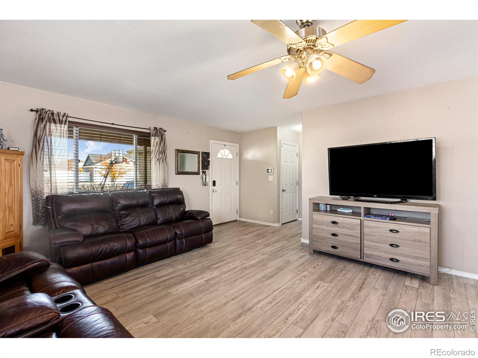 MLS Image #4 for 5806  chardonnay street,greeley, Colorado