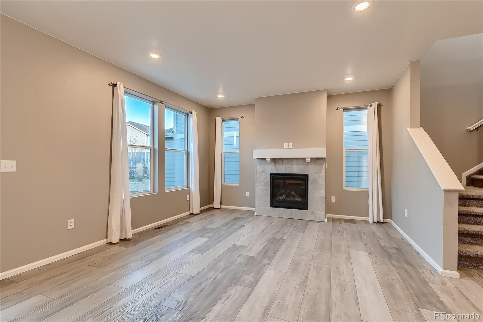 MLS Image #3 for 2913  pawnee creek drive,loveland, Colorado