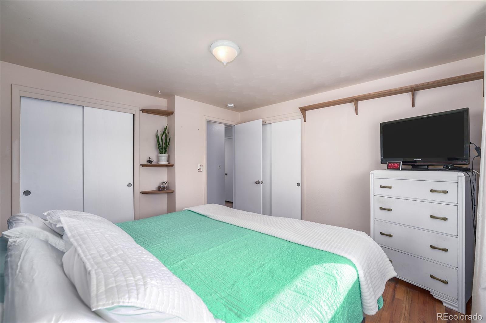 MLS Image #11 for 327 e panama drive,centennial, Colorado