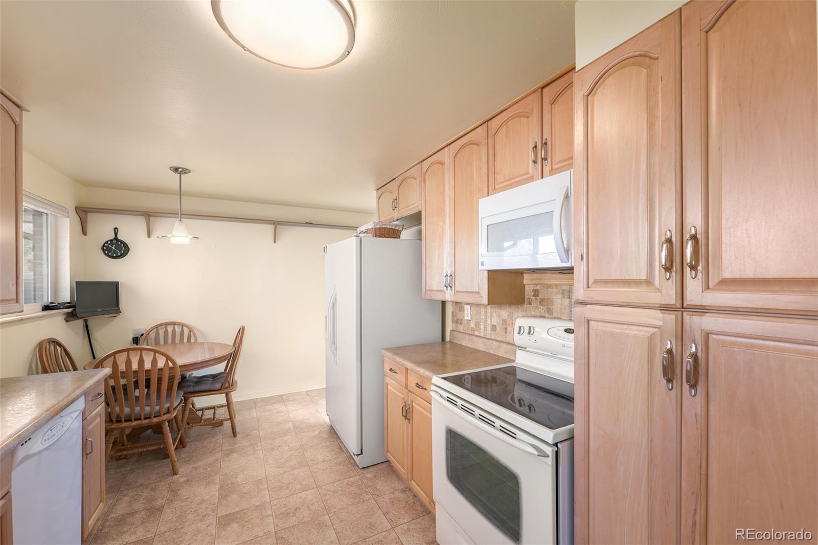MLS Image #5 for 327 e panama drive,centennial, Colorado