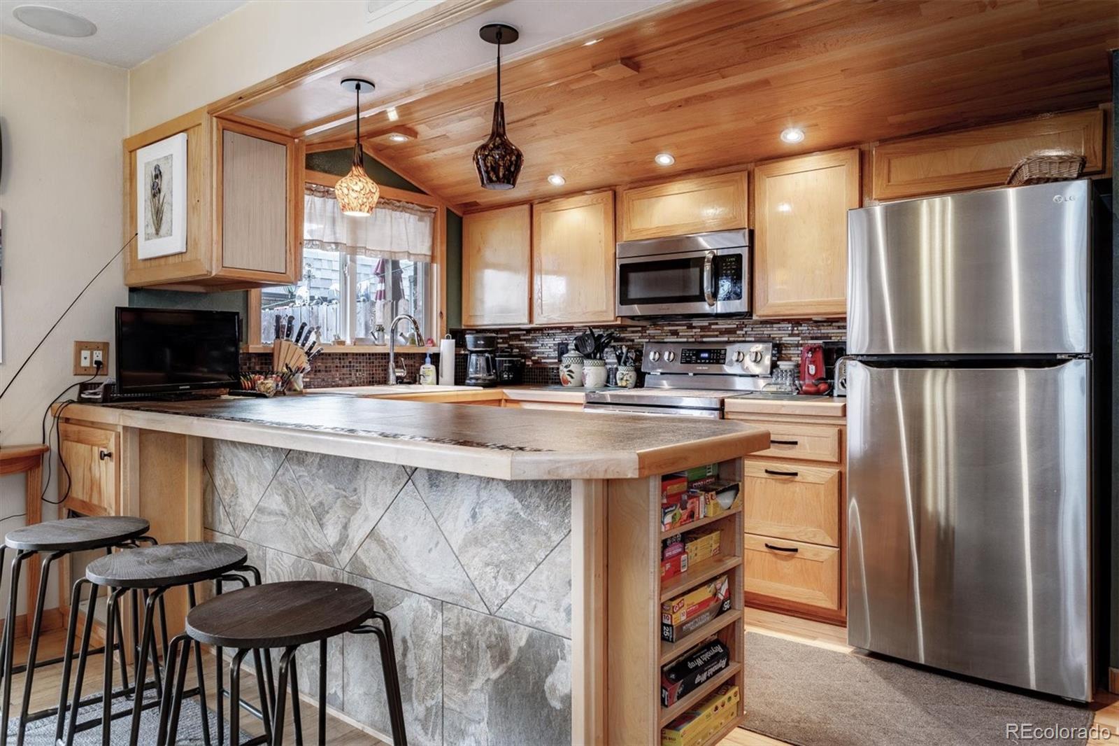 MLS Image #5 for 11464 w 17th place,lakewood, Colorado