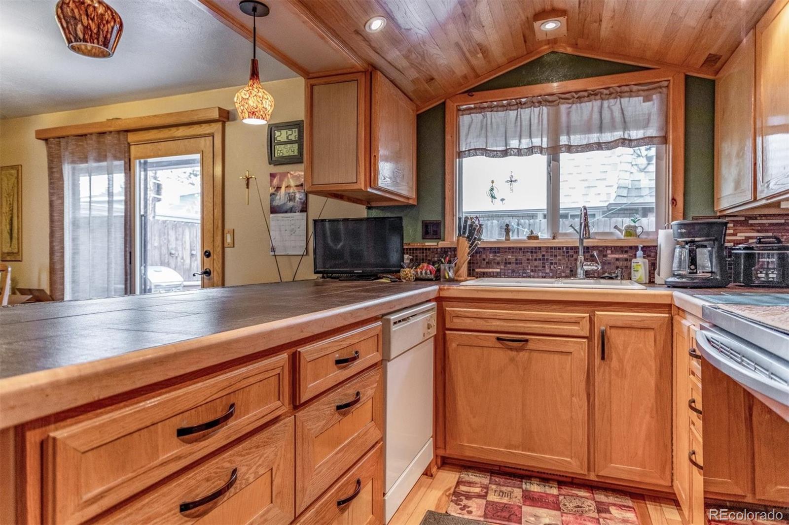 MLS Image #8 for 11464 w 17th place,lakewood, Colorado