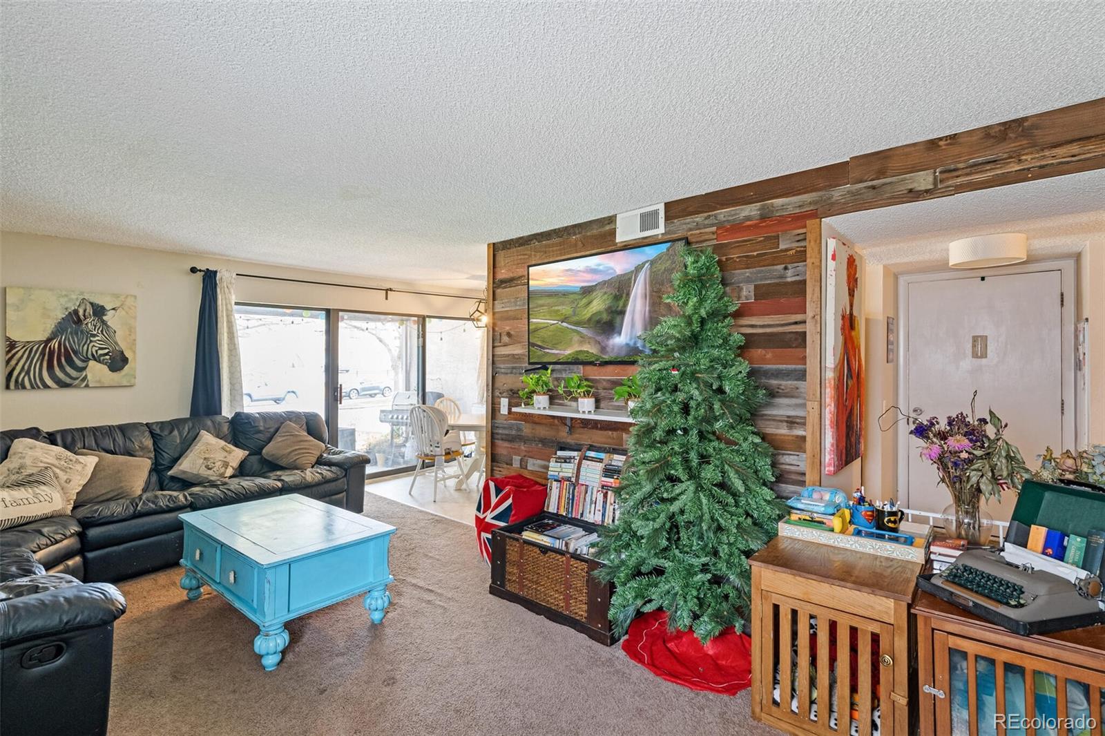 MLS Image #5 for 9887 e peakview avenue,englewood, Colorado