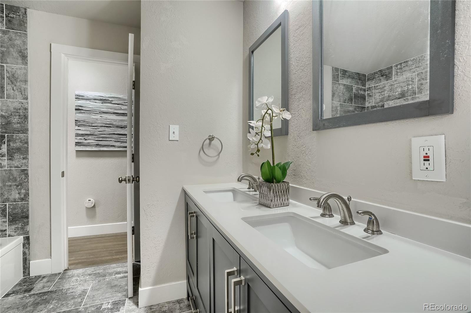 MLS Image #12 for 5418 s king street,littleton, Colorado