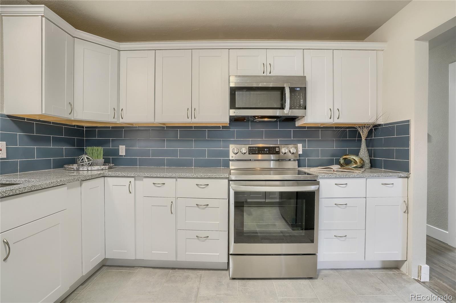 MLS Image #4 for 5418 s king street,littleton, Colorado