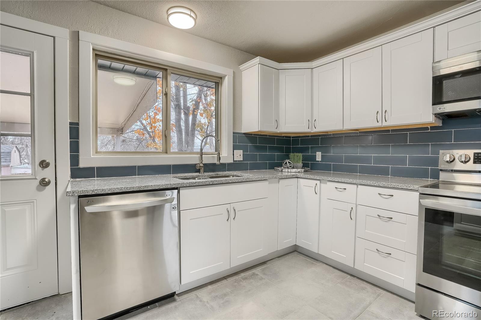 MLS Image #5 for 5418 s king street,littleton, Colorado