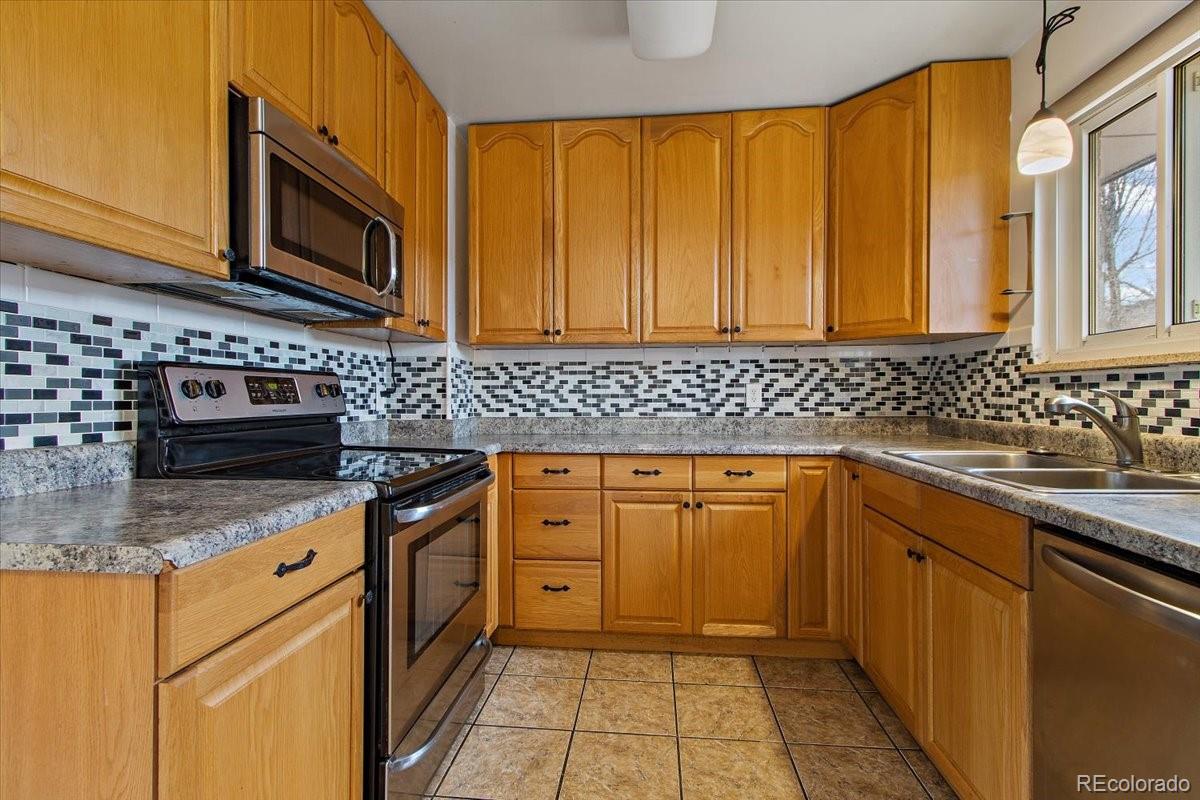 MLS Image #7 for 8456  sheridan court,arvada, Colorado