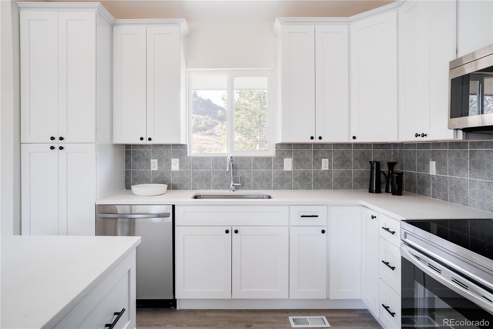 MLS Image #6 for 919  oakwood drive,castle rock, Colorado