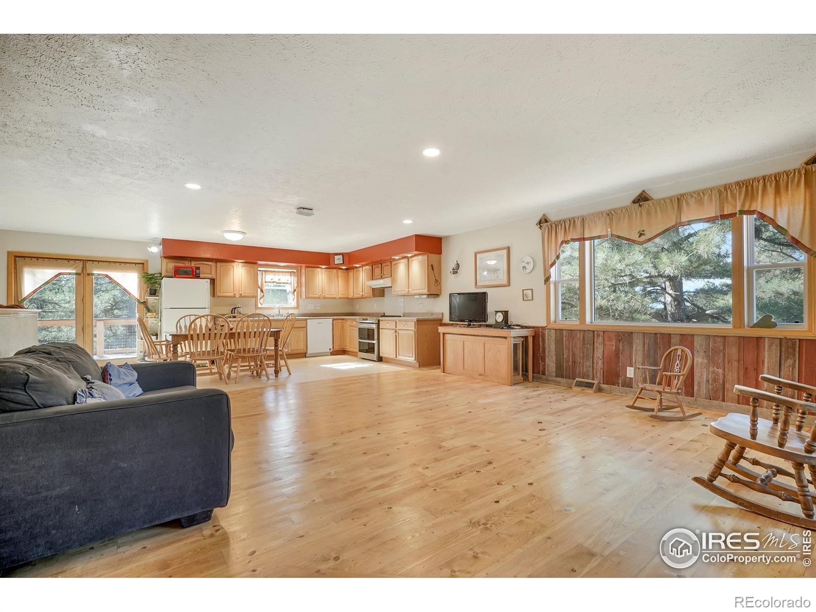 MLS Image #3 for 40400  moon stone court,deer trail, Colorado