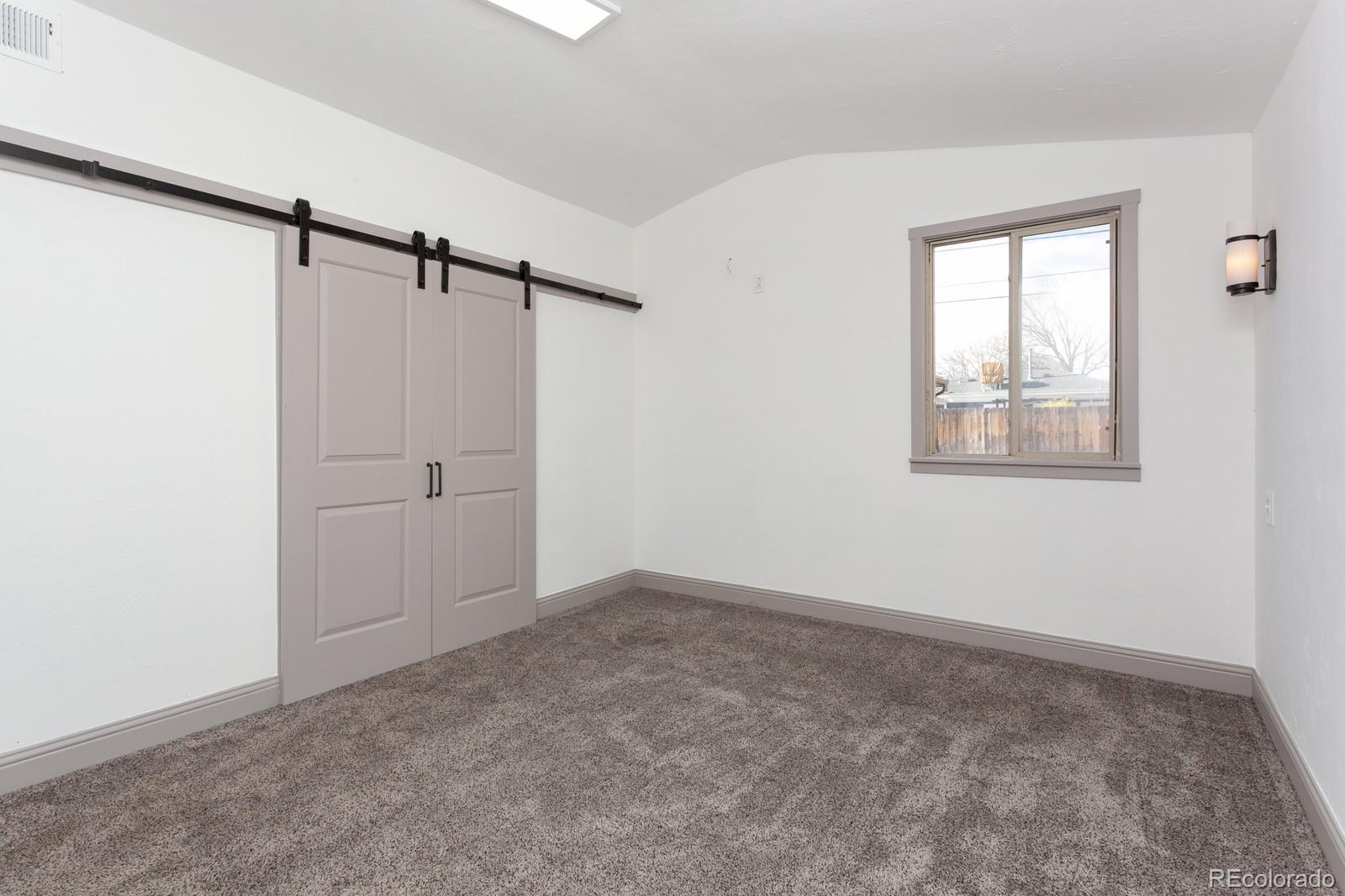 MLS Image #11 for 951 s alcott street,denver, Colorado