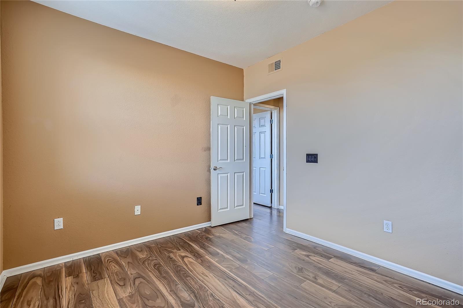 MLS Image #13 for 8865  federal boulevard,westminster, Colorado