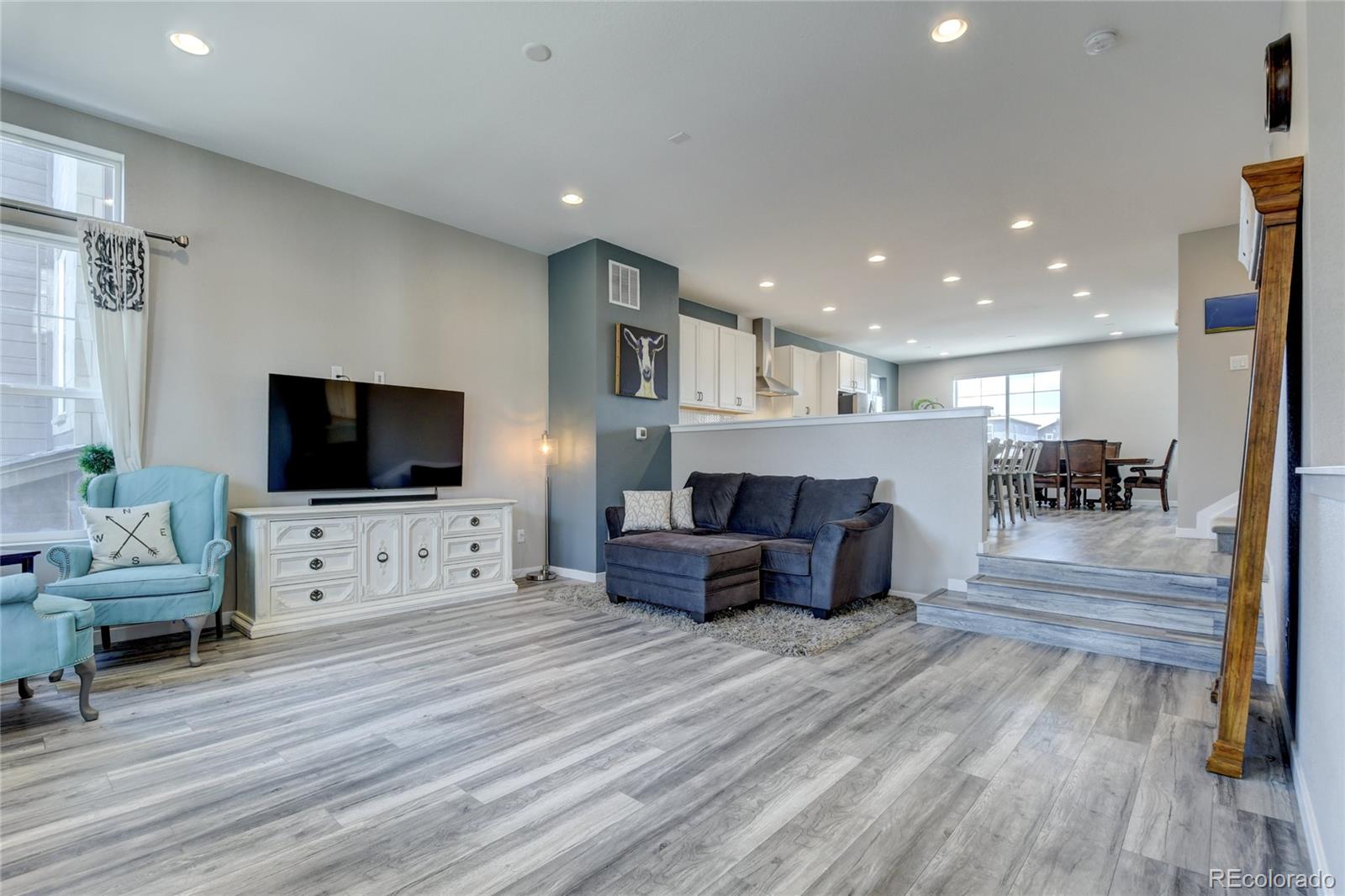 MLS Image #3 for 8986  delacorte street,highlands ranch, Colorado