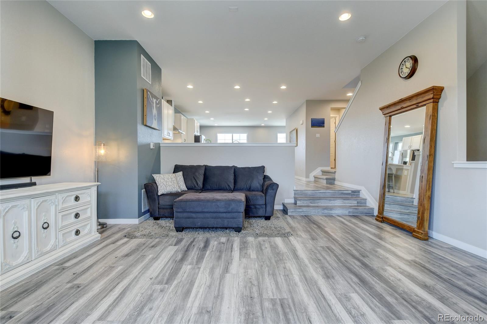 MLS Image #5 for 8986  delacorte street,highlands ranch, Colorado
