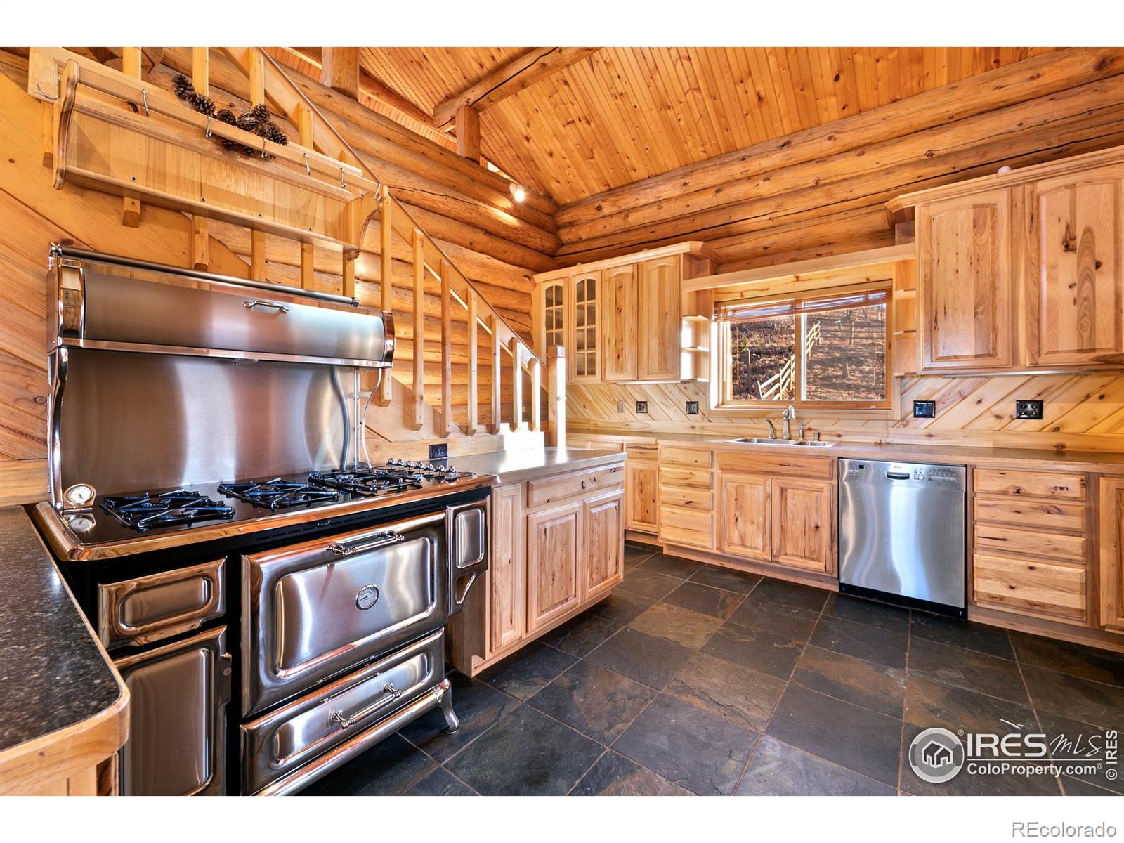 MLS Image #3 for 905  stratton park road,bellvue, Colorado