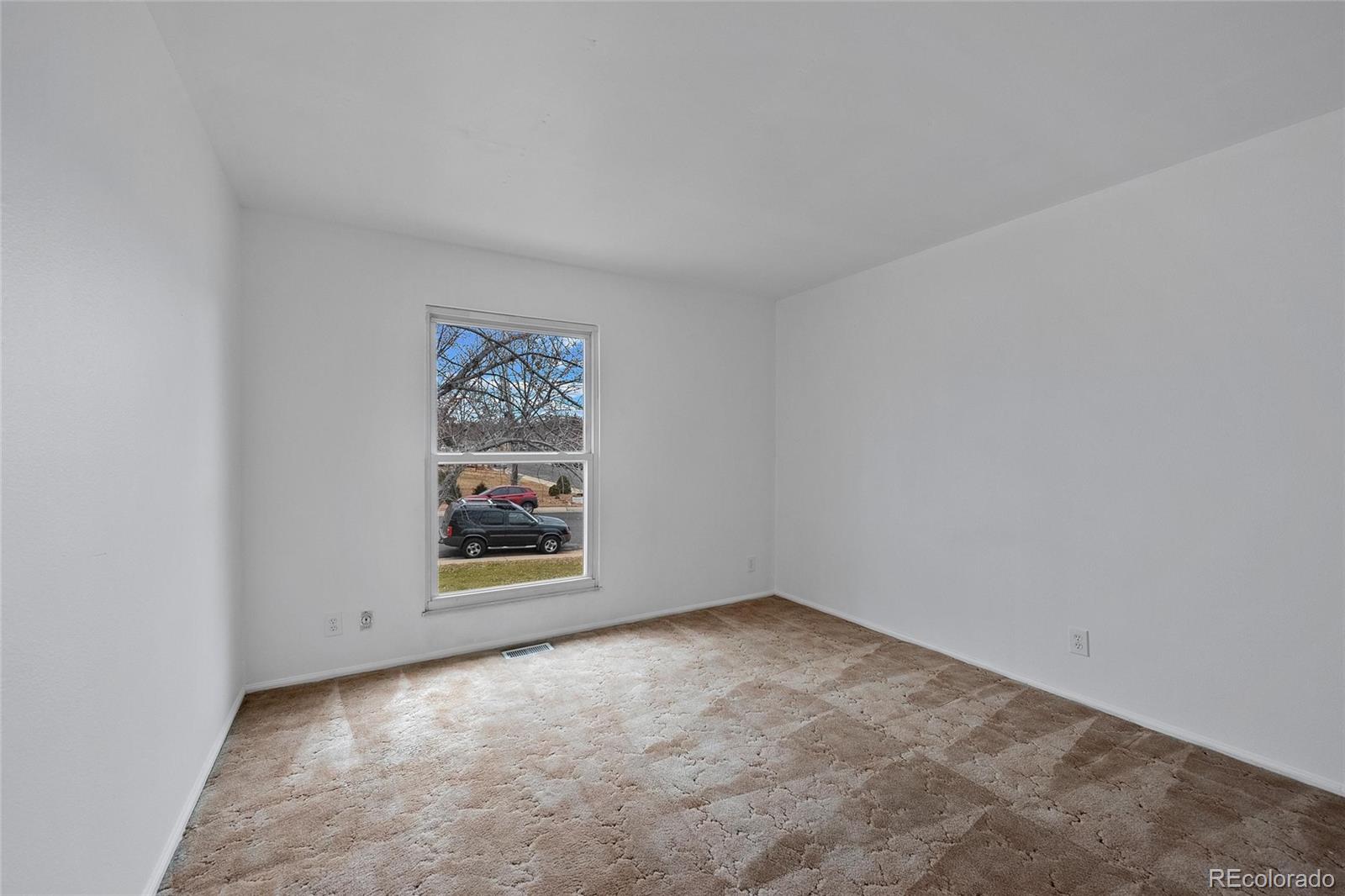 MLS Image #13 for 2624 e 97th avenue,thornton, Colorado