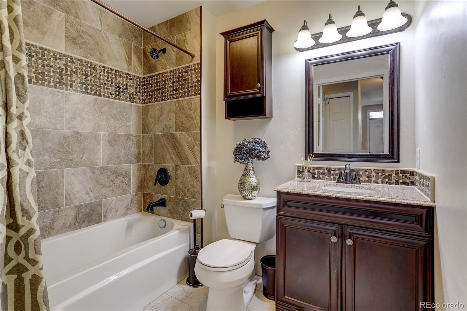 MLS Image #12 for 8500 e jefferson avenue,denver, Colorado