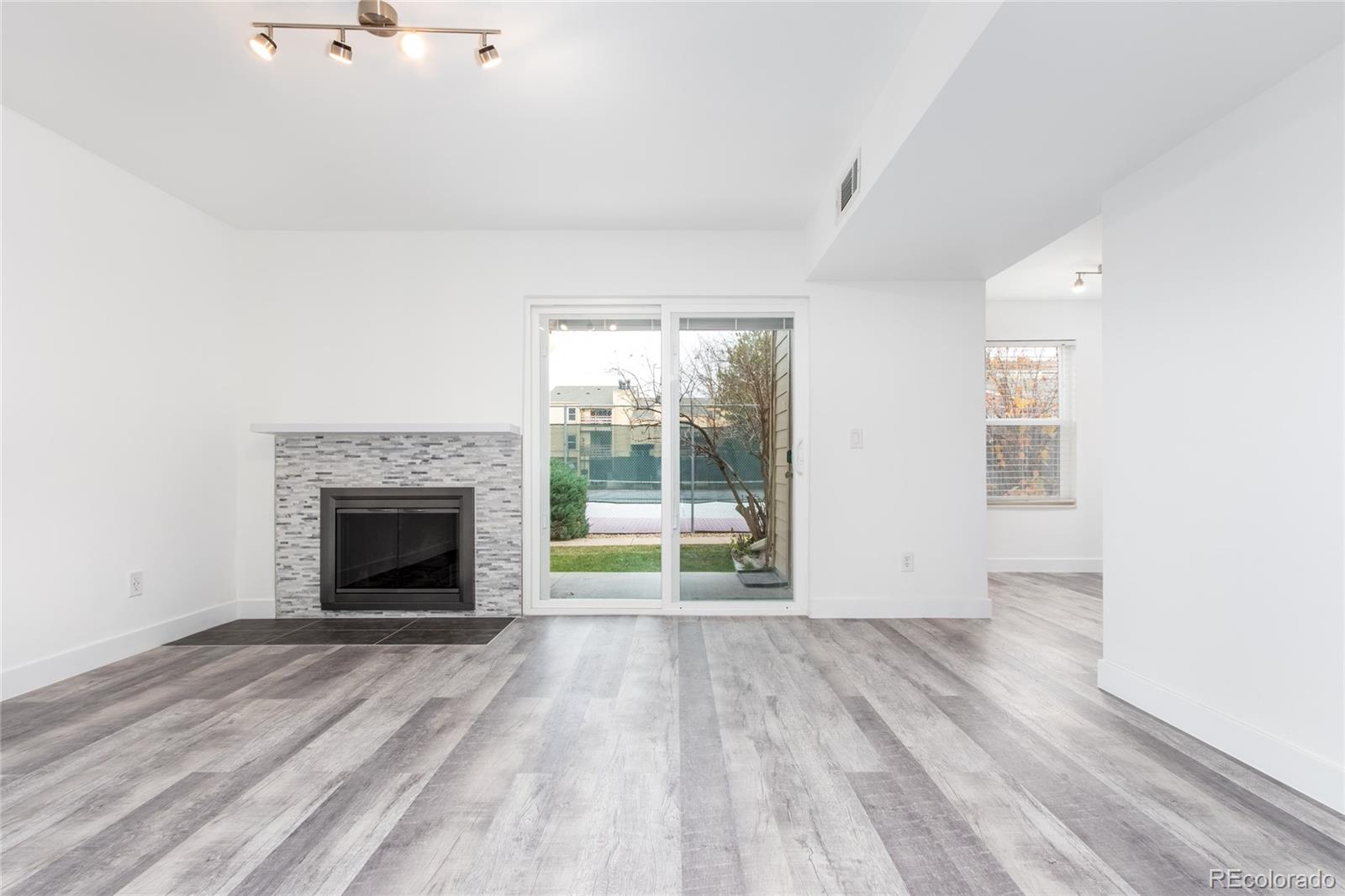 MLS Image #5 for 7395 e eastman avenue,denver, Colorado