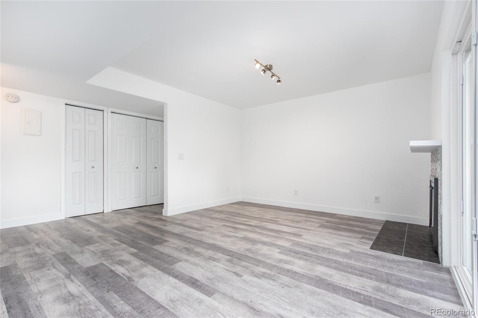 MLS Image #7 for 7395 e eastman avenue,denver, Colorado