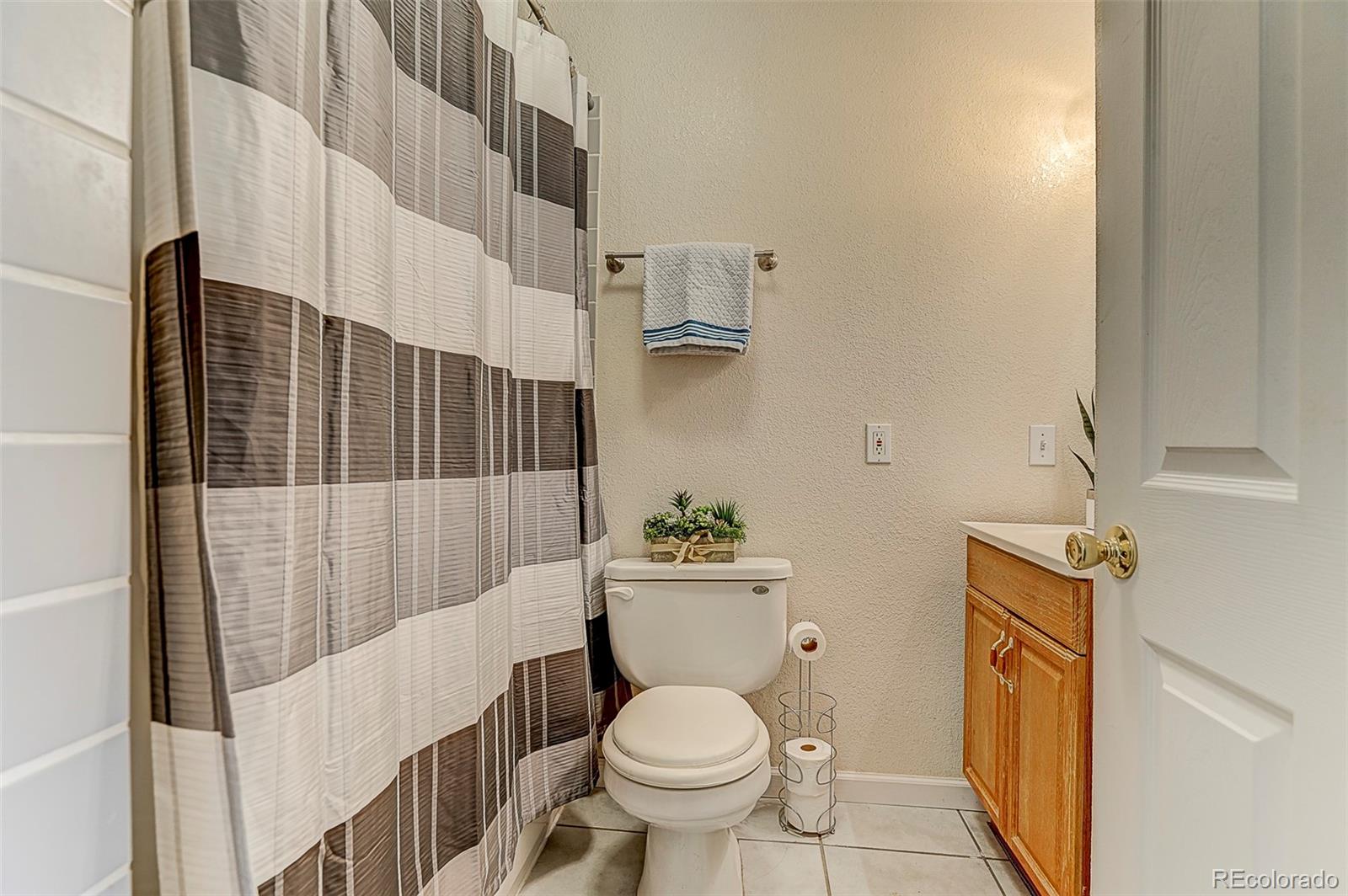 MLS Image #14 for 21995  way of peace ,deer trail, Colorado